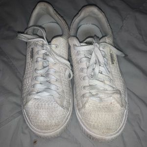 PUMA WHITE SNEAKERS